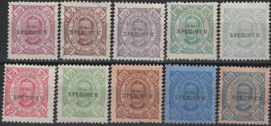 1671.jpg -     Lote:    1671            Timor       Descrição:         1893/94 &mdash; D. Carlos I tipo Diogo Neto. MF 25/37. Série incompleta, faltando selos de 2 &frac12;, 5 e 150 reis, sem goma, alguns selos com pequenos defeitos, nomeadamente adelgaçamentos, com sobrecarga horizontal SPECIMEN. Selos originais distribuídos com as reimpressões de 1905.         *       Valor Base:     &euro; 75,00     Valor Venda:     &euro;      