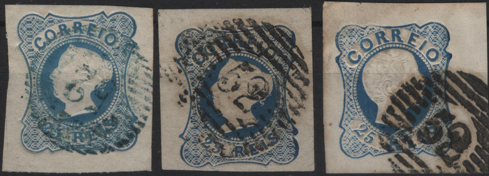 1717.jpg -     Lote:    1717            Portugal       Descrição:         Carimbo numéricos da 1.ª reforma * Carimbo numéricos da 1.ª reforma * 1853/58 &mdash; D. Maria II + D. Pedro V, cabelos anelados. Lote com três selos: dois selos Mf2, 25 reis azul, tipo dois e Mf12, 25 reis azul, obliterados com carimbos batidos a preto e azul "52 &mdash; PORTO", com diferentes tipos. Selos com margens de luxo.         O       Valor Base:     &euro; 25,00     Valor Venda:     &euro;      
