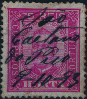 1860.jpg -     Lote:    1860            Açores       Descrição:         Obliterações manuscritas. 1892/93 &mdash; D. Carlos I. Mf7, 75 reis carmim, denteado 12 Ÿ, papel porcelana com obliteração a preto "SÃO CAETANO DO PICO / 9-10-93". Selo com um canto curto.         O       Valor Base:     &euro; 25,00     Valor Venda:     &euro;      