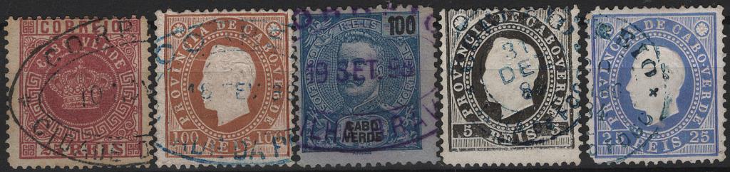 1873.jpg -     Lote:    1873            Cabo Verde       Descrição:         Marcofilia diversa. Lote com 5 selos tipo Coroa, D. Luís I e D. Carlos Mouchon, obliterados com: carimbos de dupla oval "CIDADE DA PRAIA" a preto e azul + "ILHA BRAVA" a violeta + circular datado de "ILHA DO FOGO" a azul (2).         O       Valor Base:     &euro; 15,00     Valor Venda:     &euro;      