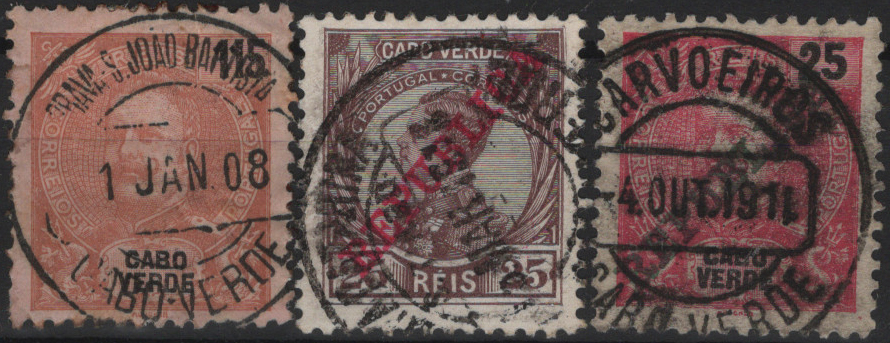 1875.jpg -     Lote:    1875            Cabo Verde       Descrição:         Carimbos circulares datados. Lote composto por 3 selos, Mf82, Mf91 e Mf105, obi respetivamente com carimbos batidos a preto de "BRAVA &mdash; S. JOÃO BAPTISTA", "SANTA CATARINA / S. THIAGO" e "CARVOEIROS".         O       Valor Base:     &euro; 12,00     Valor Venda:     &euro;      