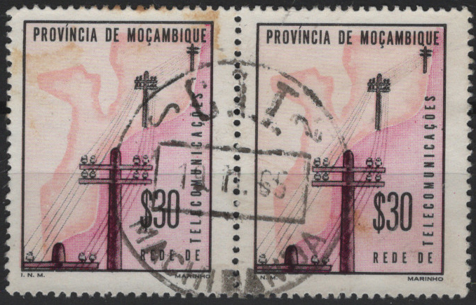 1886.jpg -     Lote:    1886            Moçambique       Descrição:         Carimbos circulares datados. 1965 &mdash; Imposto Postal * Rede de Telecomunicações. Mf IP68, $30. Par horizontal obliterado com carimbo batido a preto "C.T.T / MACHIPANDA".         O       Valor Base:     &euro; 12,00     Valor Venda:     &euro;      