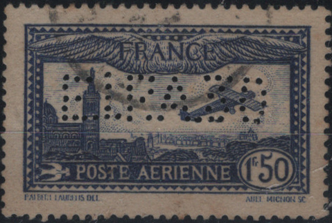 1964.jpg -     Lote:    1964                   Descrição:         França &mdash; 1930 &mdash; Correio Aéreo * Avião sobrevoando Marselha. Iv CA6c, 1$75 azul com perfuração "E.I.P.A.30". MR. Valor de catálogo &euro; 450,00.         O       Valor Base:     &euro; 45,00     Valor Venda:     &euro;      