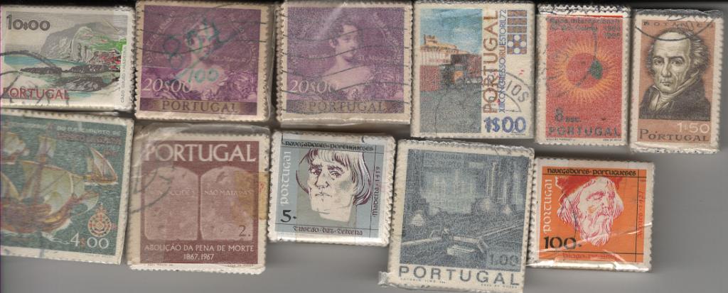 3077.jpg -     Lote:    3077      Lotes pelo Correio             Descrição:         Portugal &mdash; Caixa com vários centos de selos já lavados. Lote a ver.         Lote       Valor Base:     &euro; 20,00     Valor Venda:     &euro;      